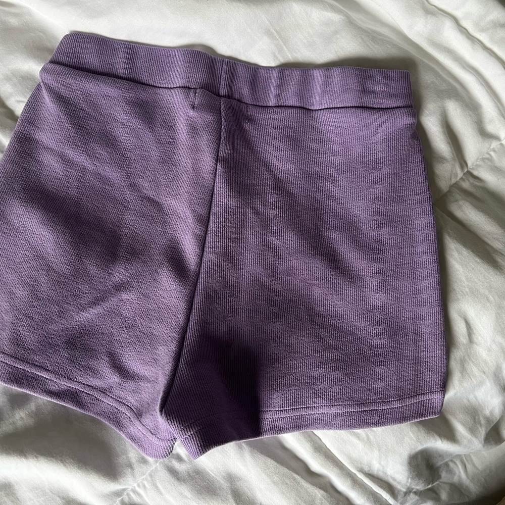 Short Pixie-Woo - Picture 2 of 3